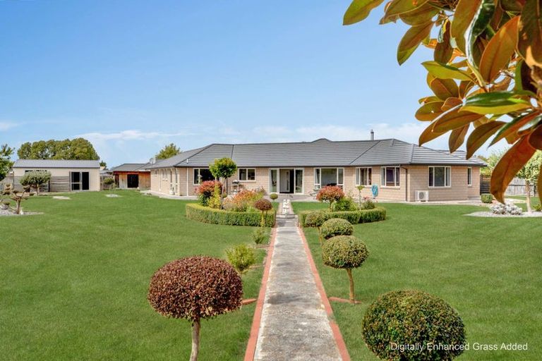 Photo of property in 15 Riverside Way, Amberley, 7410