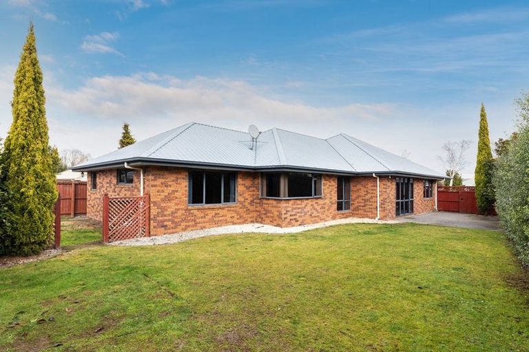 Photo of property in 40 Durrell Way, Rolleston, 7614
