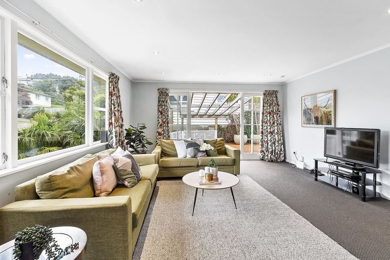 Photo of property in 84 Chester Road, Tawa, Wellington, 5028