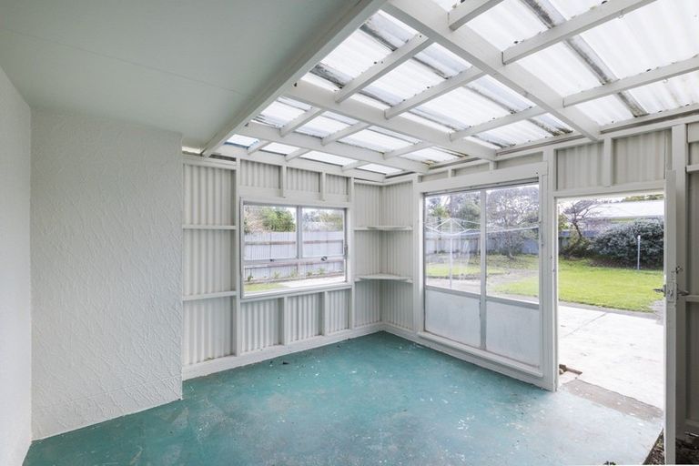 Photo of property in 3 Manchester Street, Takaro, Palmerston North, 4412