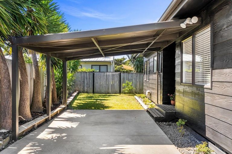 Photo of property in 230b Gravatt Road, Papamoa Beach, Papamoa, 3118