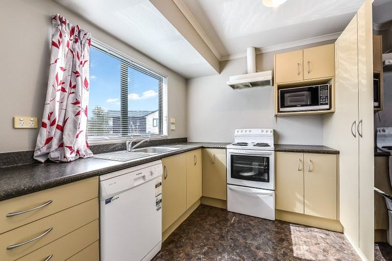 Photo of property in 5a Snead Place, Hamilton East, Hamilton, 3216