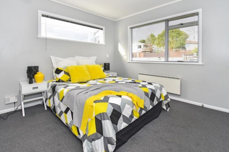 Photo of property in 3 Hobart Crescent, Wattle Downs, Auckland, 2103