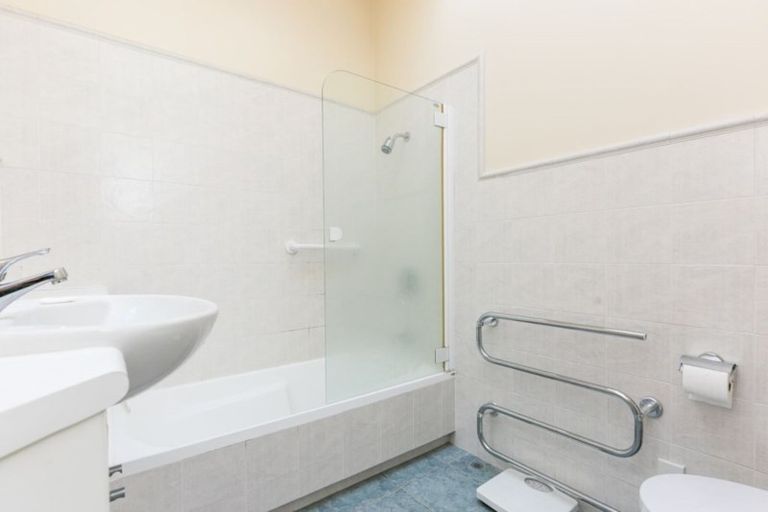 Photo of property in 12/28 Hobson Street, Thorndon, Wellington, 6011