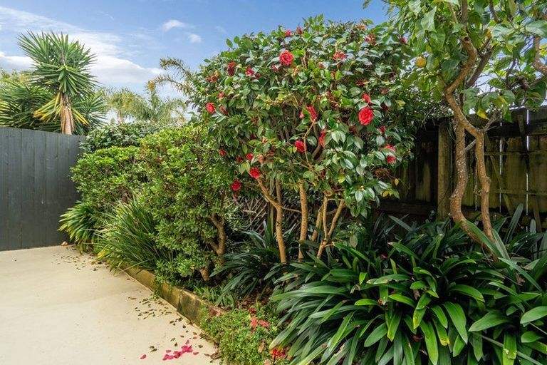 Photo of property in 3/52 Taharoto Road, Takapuna, Auckland, 0622