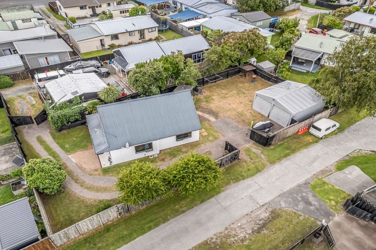 Photo of property in 5b Lyn Grove, Papamoa Beach, Papamoa, 3118