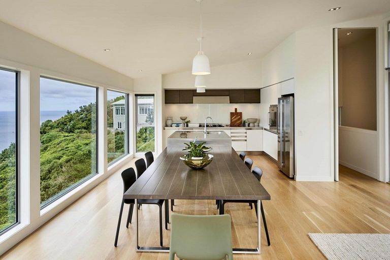 Photo of property in 16c Signallers Grove, Strathmore Park, Wellington, 6022