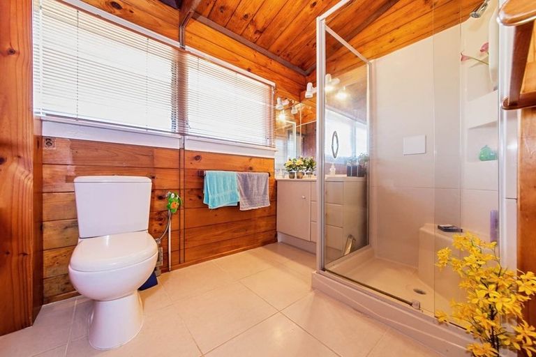 Photo of property in 482 Don Buck Road, Massey, Auckland, 0614