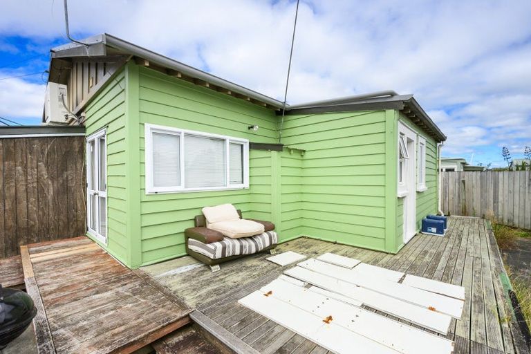 Photo of property in 18 Fairs Road, Milson, Palmerston North, 4414