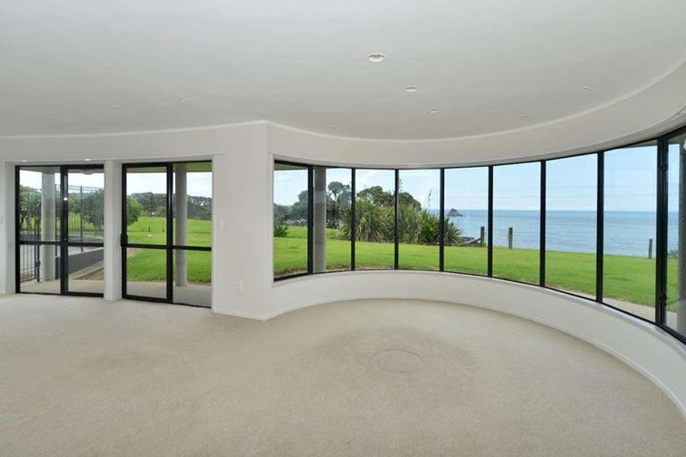 Photo of property in 696 Taiharuru Road, Taiharuru, Onerahi, 0192