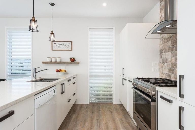 Photo of property in 91 Puhirake Crescent, Pyes Pa, Tauranga, 3112