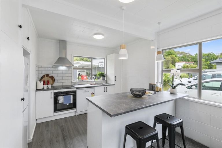 Photo of property in 3d Kopara Grove, Stokes Valley, Lower Hutt, 5019