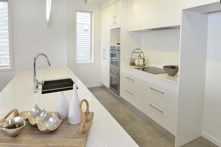 Photo of property in 45 Panorama Heights, Orewa, 0931