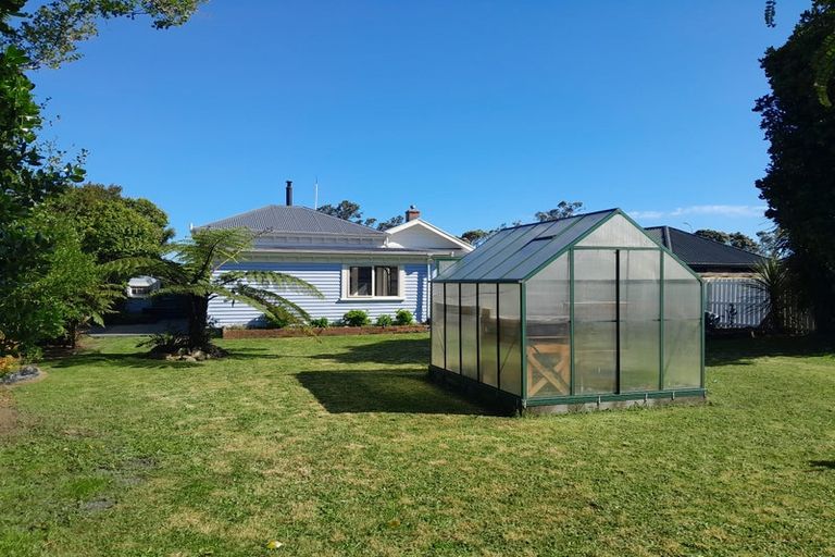 Photo of property in 69 Cowper Street, Greymouth, 7805