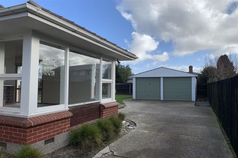 Photo of property in 8 Brent Place, Papanui, Christchurch, 8053