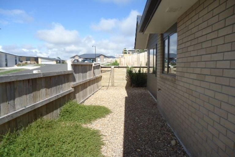Photo of property in 4 Ella Place, Grandview Heights, Hamilton, 3200