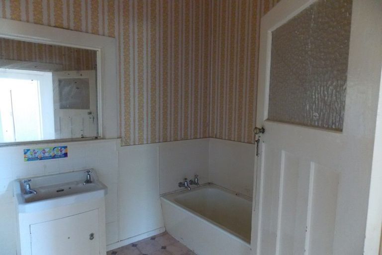 Photo of property in 446 State Highway 25, Waitakaruru, Thames, 3576