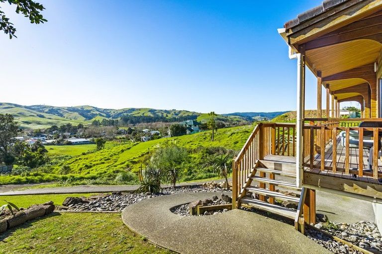 Photo of property in 17e Nelson Street, Helensville, 0800