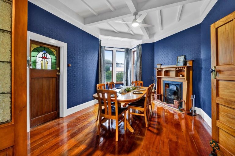 Photo of property in 68 Collins Street, Hawera, 4610