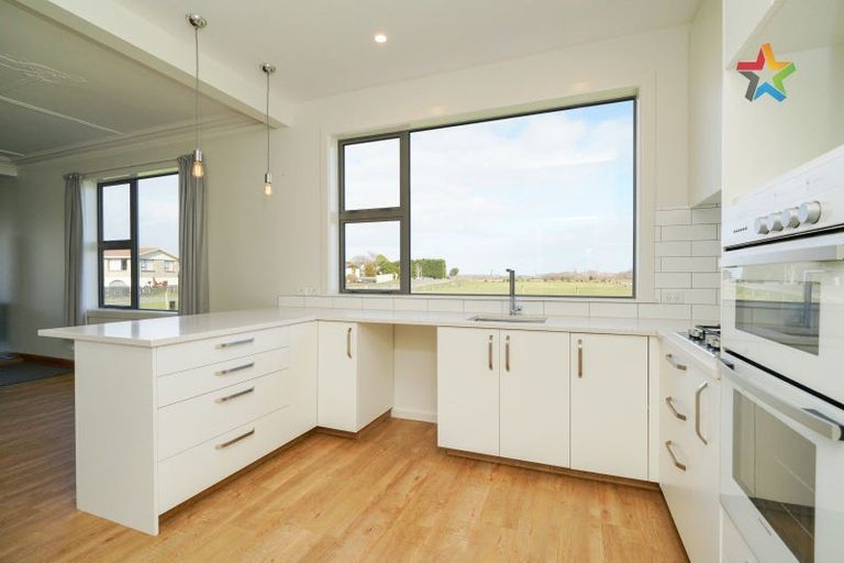 Photo of property in 8 Peace Street, Tuatapere, 9620