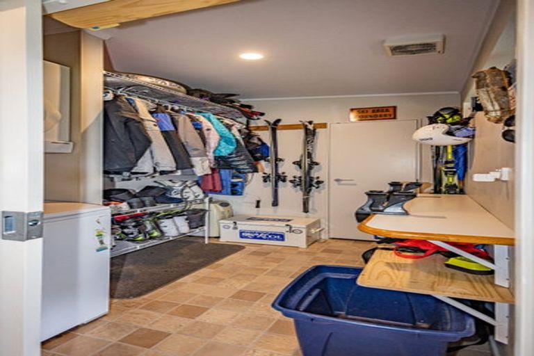 Photo of property in 5 Snowmass Drive, Ohakune, 4625