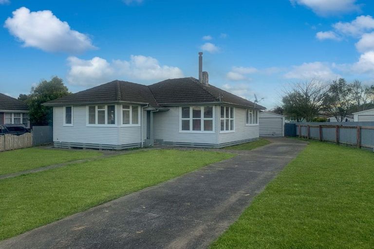 Photo of property in 13 Hartgill Crescent, Dannevirke, 4930