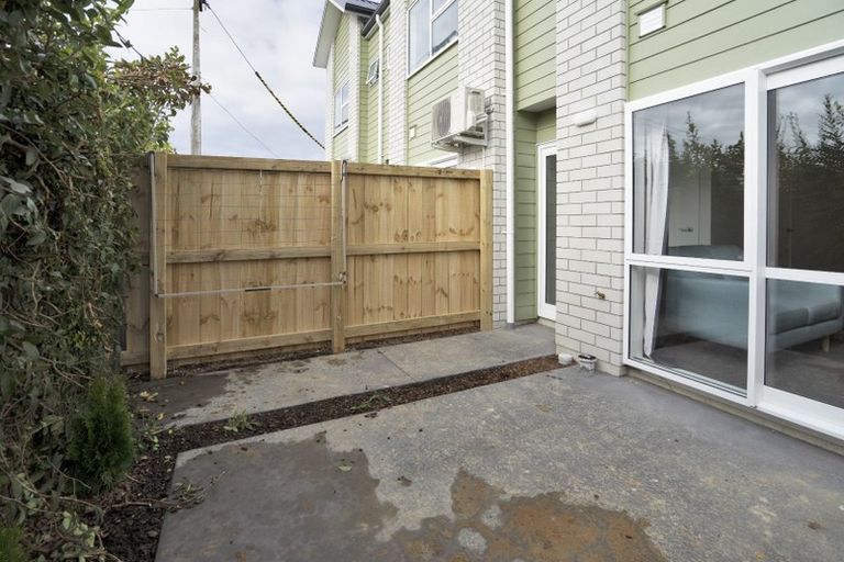 Photo of property in 16/10 Burrows Place, Frankton, Hamilton, 3204