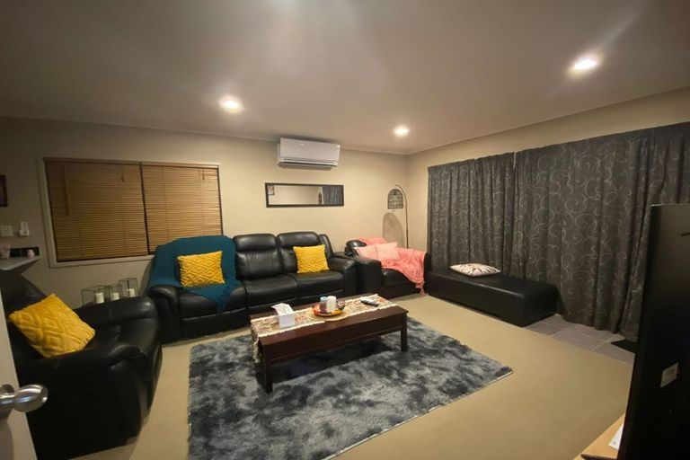 Photo of property in 33 Malaspina Place, Papatoetoe, Auckland, 2025