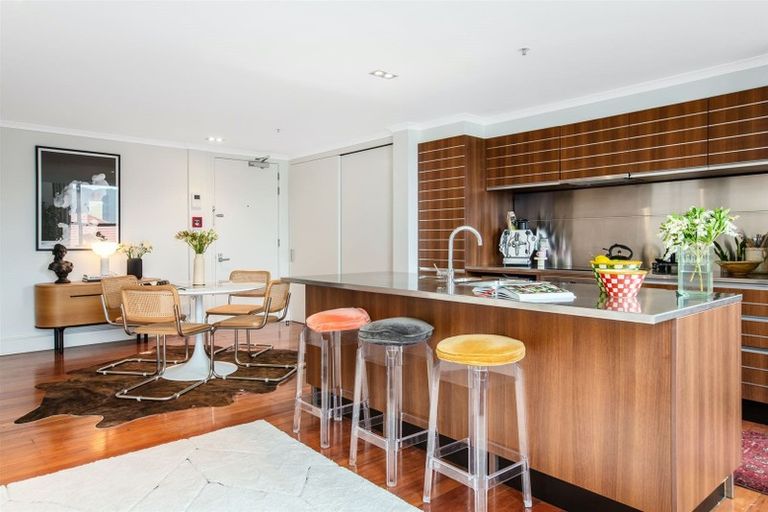 Photo of property in Augusta Apartments, 16/254 Willis Street, Te Aro, Wellington, 6011