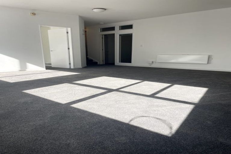 Photo of property in Budget Car Rental, 2/81 Ghuznee Street, Te Aro, Wellington, 6011