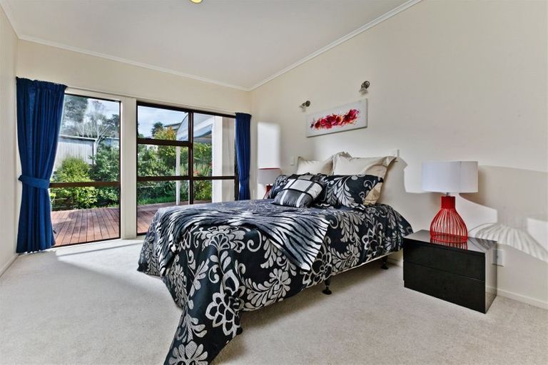 Photo of property in 465 Beach Road, Murrays Bay, Auckland, 0630