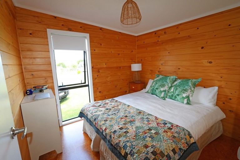 Photo of property in 16 Lang Road, Langs Beach, Waipu, 0582