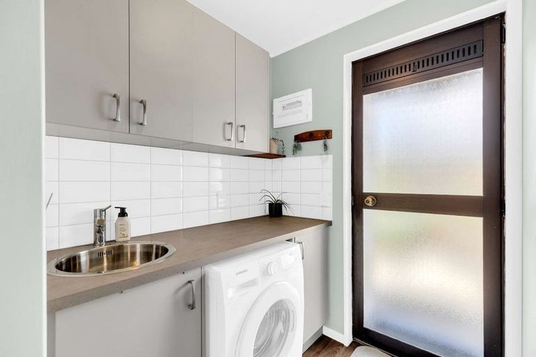 Photo of property in 6 Mercury Street, Milson, Palmerston North, 4414