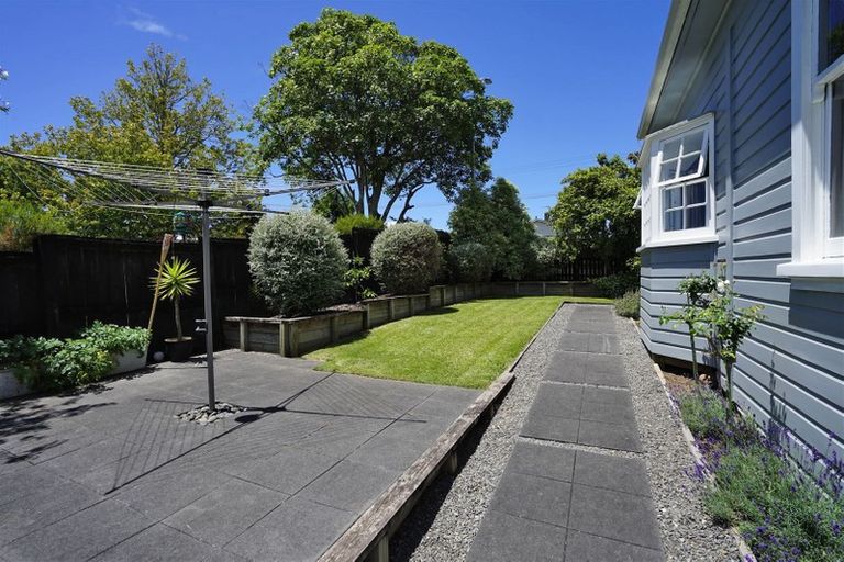 Photo of property in 126 Forest Lake Road, Forest Lake, Hamilton, 3200