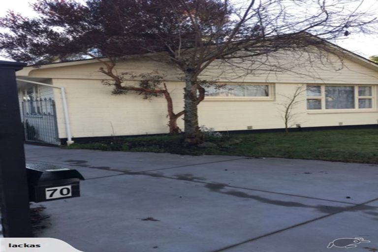 Photo of property in 70 Woodbury Street, Russley, Christchurch, 8042