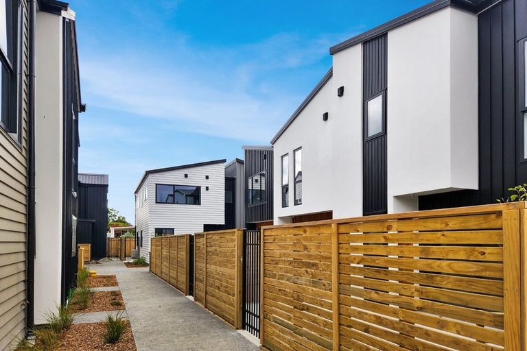 Photo of property in 5 Bathurst Street, Silverstream, Upper Hutt, 5019