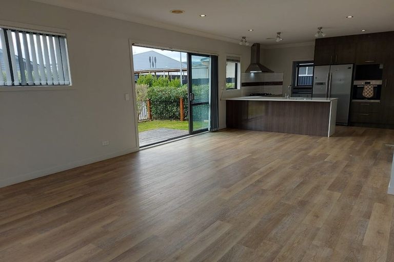 Photo of property in 10 Don Griffin Grove, Trentham, Upper Hutt, 5018