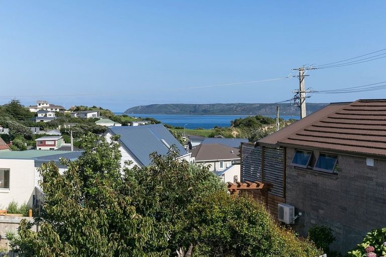 Photo of property in 3 Wright Street, Titahi Bay, Porirua, 5022