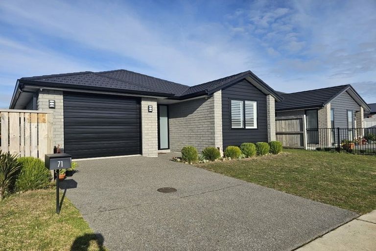 Photo of property in 71 Hills View Drive, Papamoa, 3118