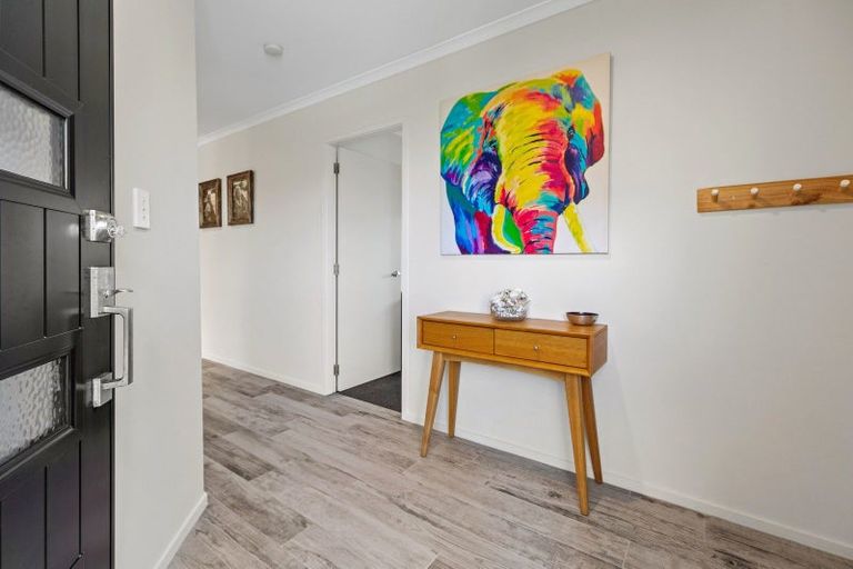 Photo of property in 32 Drabble Crescent, Papamoa Beach, Papamoa, 3118