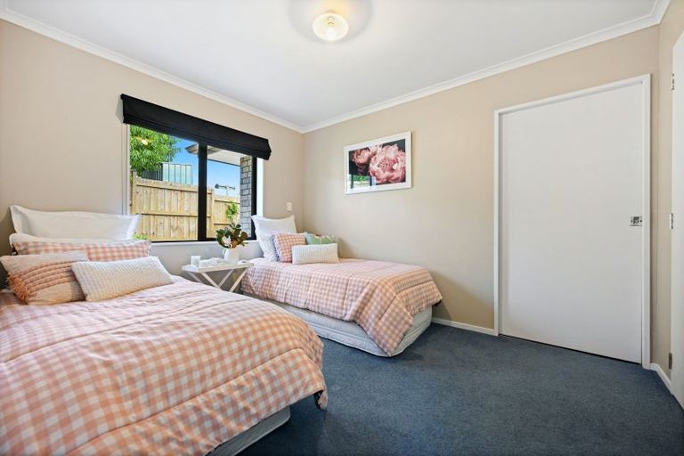 Photo of property in 30 Pointon Glade, Grandview Heights, Hamilton, 3200