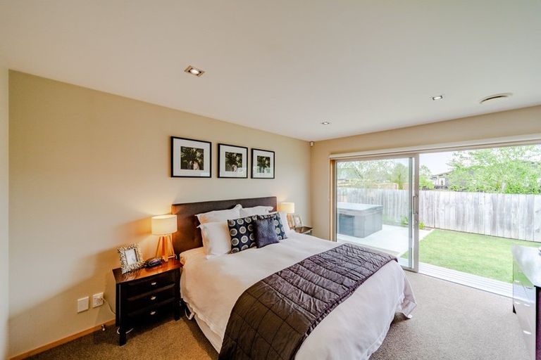 Photo of property in 76 Belgrove Drive, Waipukurau, 4200