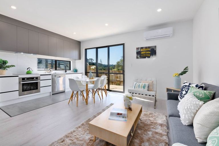 Photo of property in 13d Ranch Avenue, Beach Haven, Auckland, 0626