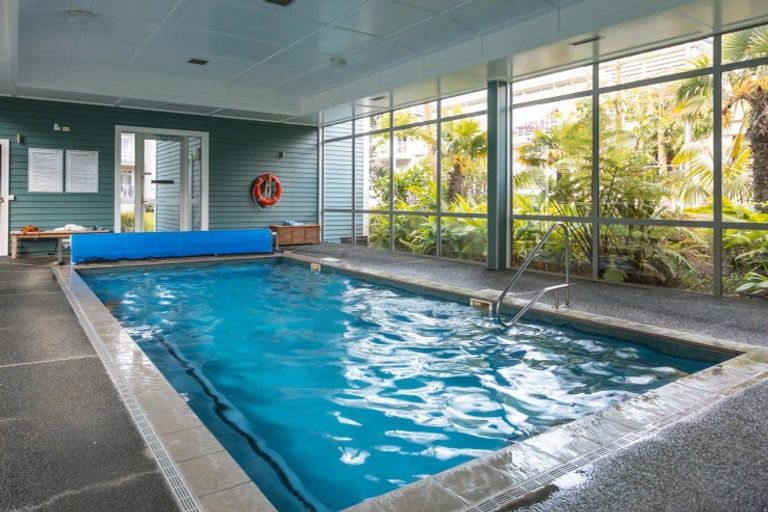 Photo of property in 21 Parkside Drive, Orewa, 0931