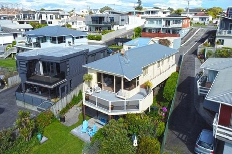 Photo of property in 21b Hamblyn Street, Strandon, New Plymouth, 4312