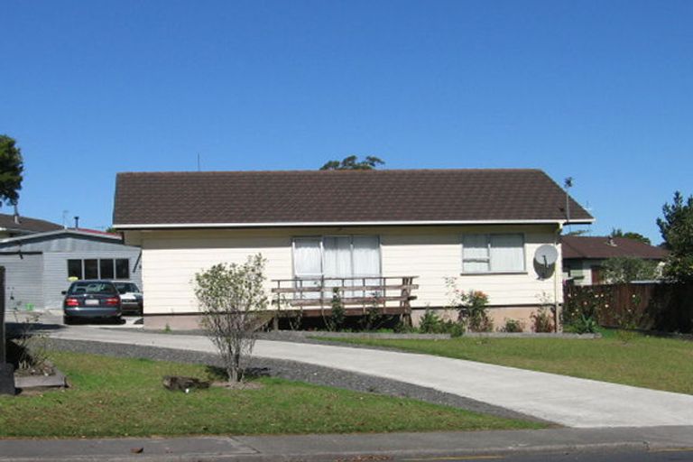 Photo of property in 103 Moire Road, West Harbour, Auckland, 0618