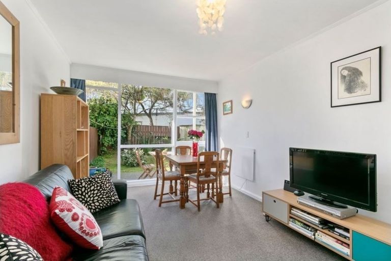 Photo of property in 5/110 Muritai Road, Eastbourne, Lower Hutt, 5013