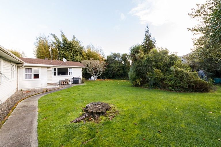 Photo of property in 23 Pahiatua Street, Hokowhitu, Palmerston North, 4410