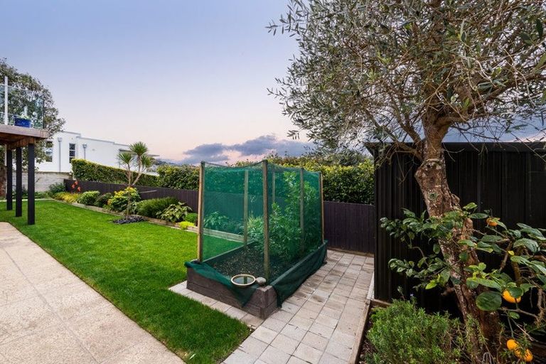 Photo of property in 3/25 Prospect Terrace, Milford, Auckland, 0620