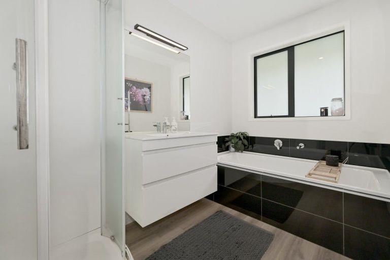 Photo of property in 6 Materawaho Way, Pyes Pa, Tauranga, 3112